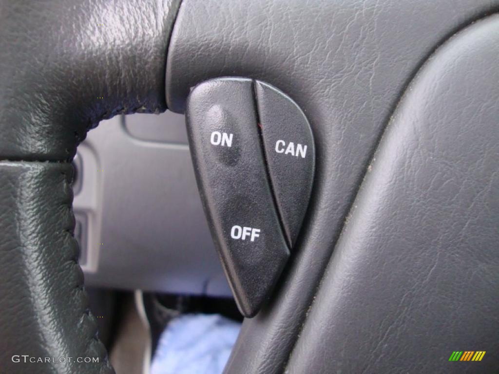 2007 Ford Escape Hybrid 4WD Controls Photo #41084723