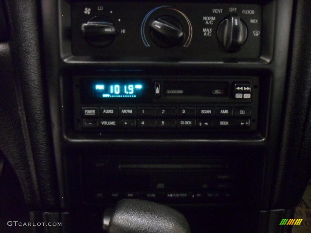 1998 Mustang V6 Coupe - Black / Charcoal Grey photo #14