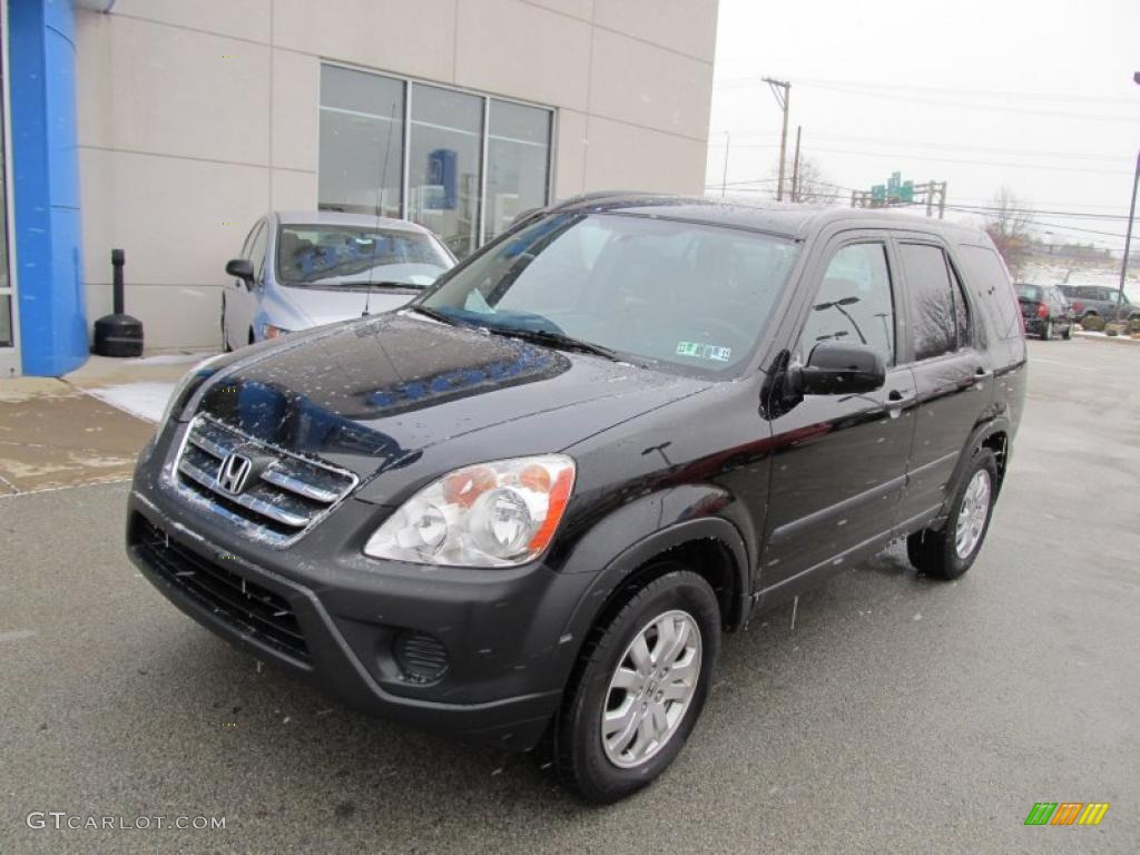 2005 CR-V EX 4WD - Nighthawk Black Pearl / Black photo #2