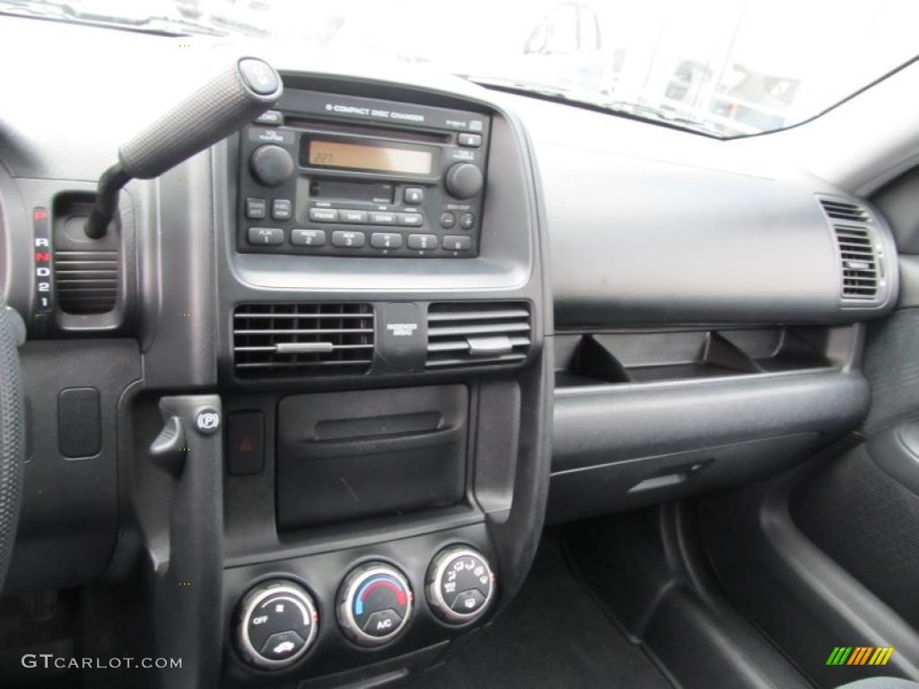 2005 CR-V EX 4WD - Nighthawk Black Pearl / Black photo #11