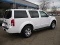 2007 Avalanche White Nissan Pathfinder SE 4x4  photo #6