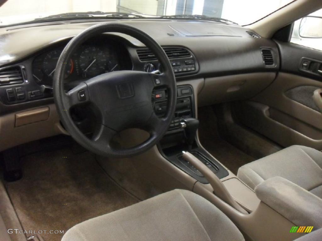 Beige Interior 1996 Honda Accord EX Coupe Photo #41089028