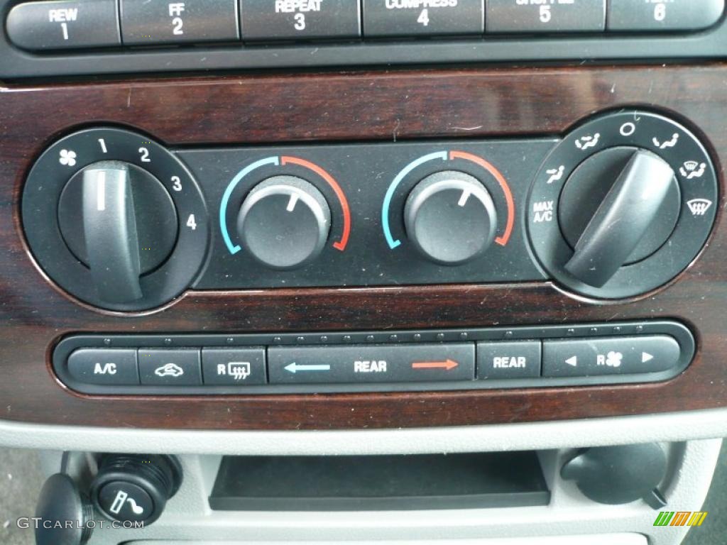 2007 Ford Freestar SEL Controls Photo #41089416