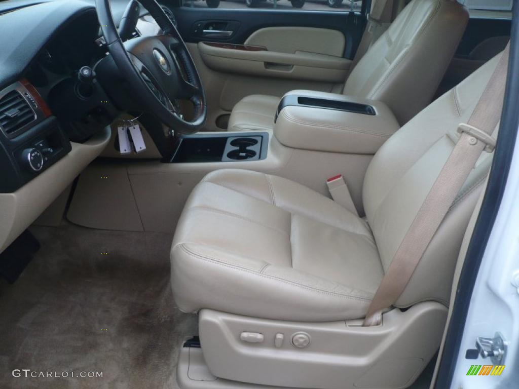 Light Cashmere/Ebony Interior 2007 Chevrolet Suburban 1500 LT Photo #41090068