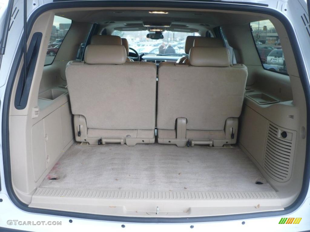 2007 Chevrolet Suburban 1500 LT Trunk Photo #41090096
