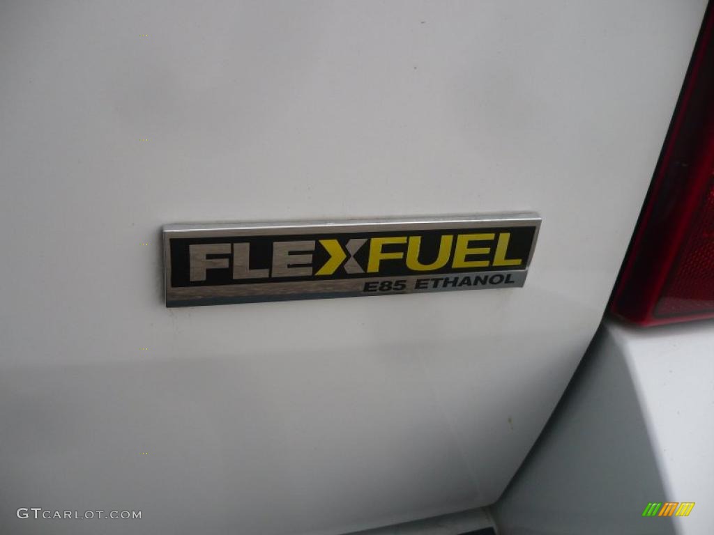 2007 Chevrolet Suburban 1500 LT Marks and Logos Photo #41090140
