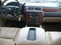 Light Cashmere/Ebony Prime Interior Photo for 2007 Chevrolet Suburban #41090200