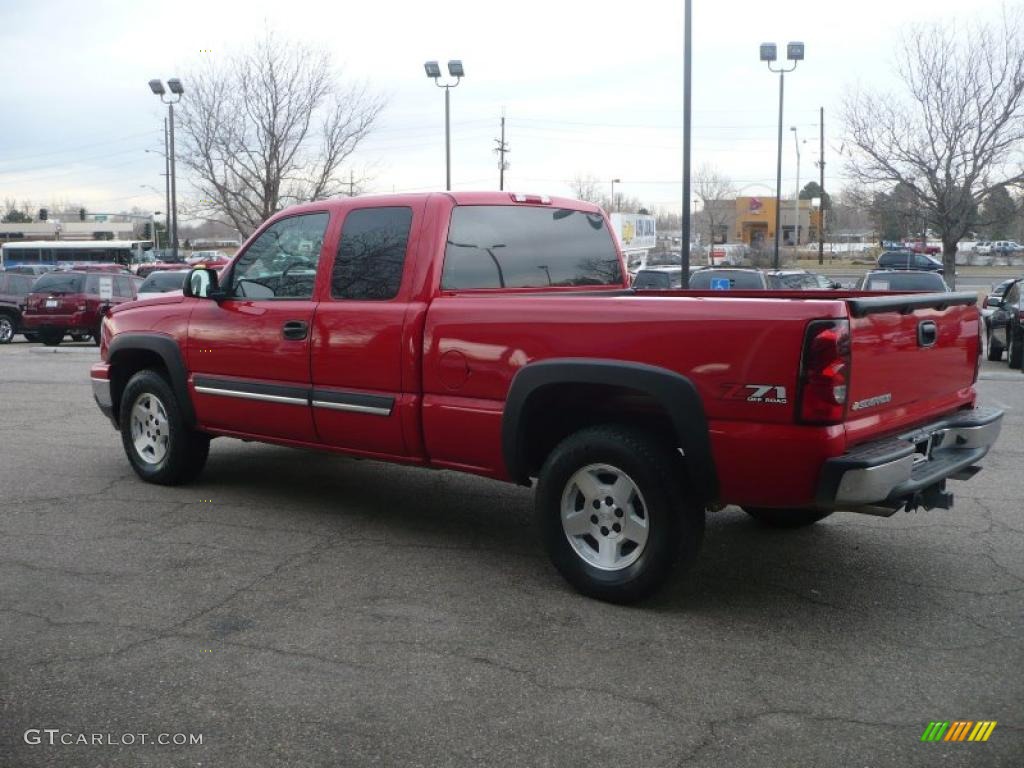 2006 Silverado 1500 Z71 Extended Cab 4x4 - Victory Red / Dark Charcoal photo #4