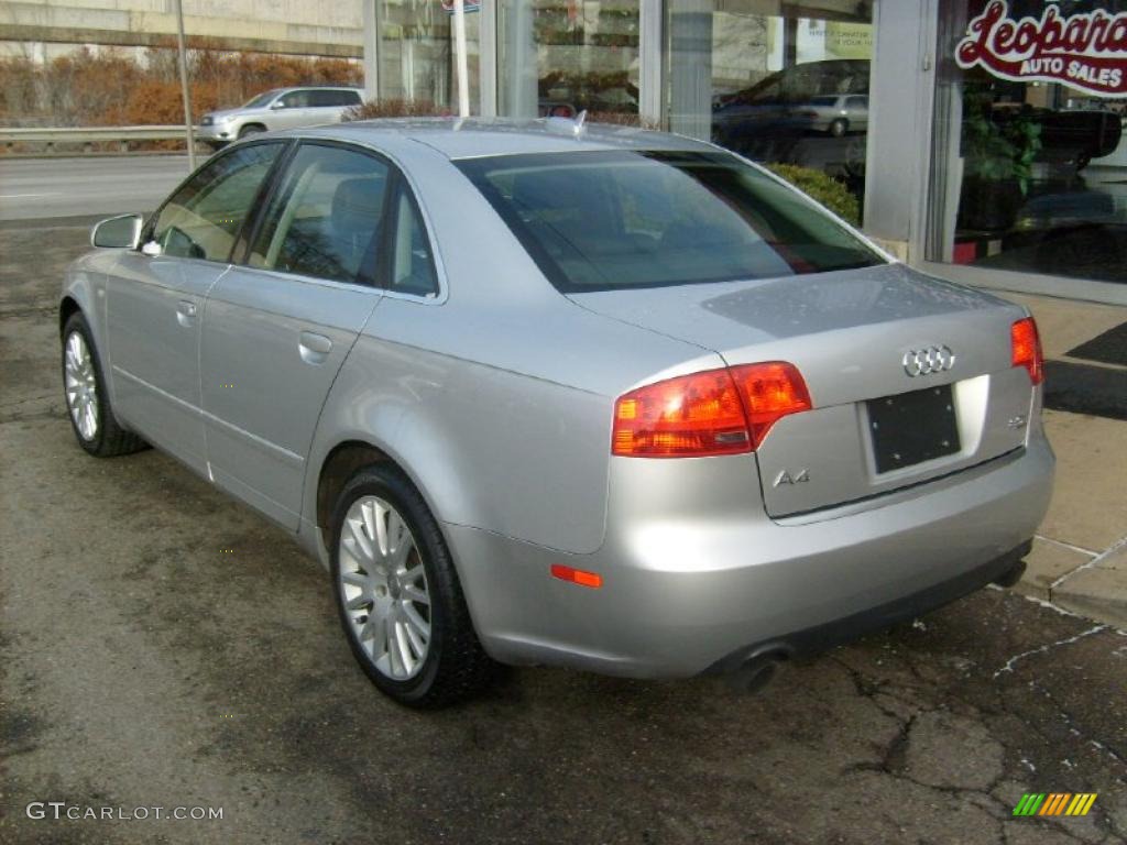 2006 A4 2.0T quattro Sedan - Light Silver Metallic / Ebony photo #3