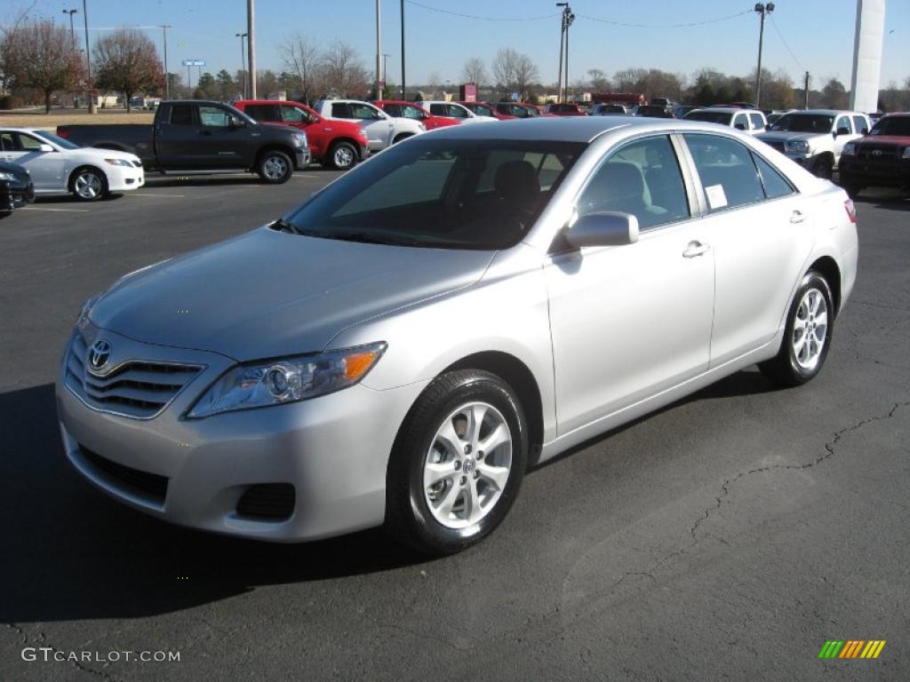 2011 Camry LE - Classic Silver Metallic / Ash photo #3
