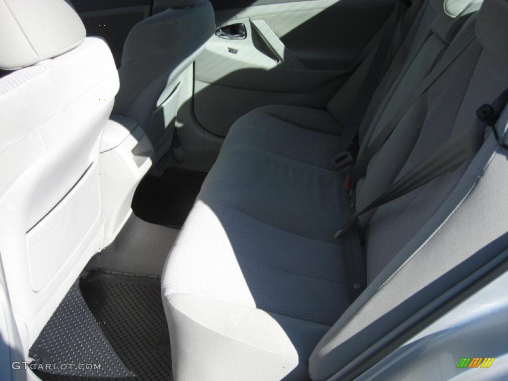 2011 Camry LE - Classic Silver Metallic / Ash photo #11