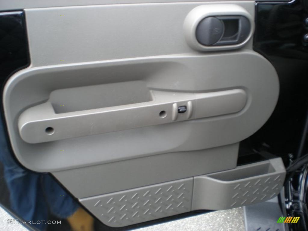 2009 Jeep Wrangler Unlimited X 4x4 Dark Khaki/Medium Khaki Door Panel Photo #41101802