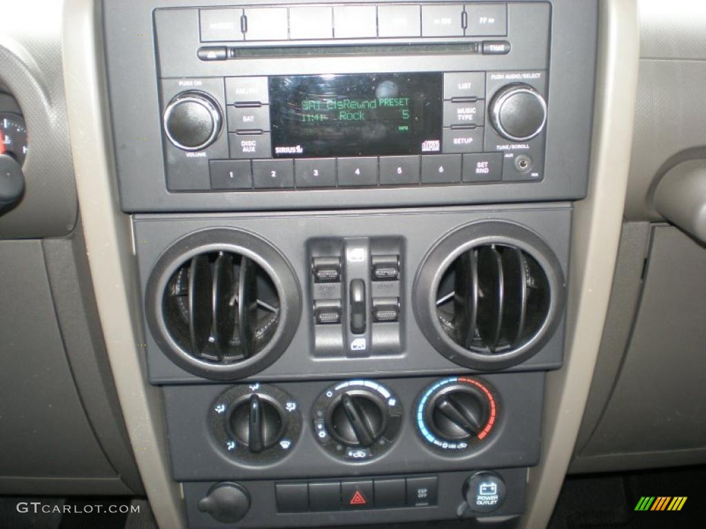 2009 Jeep Wrangler Unlimited X 4x4 Controls Photo #41101846