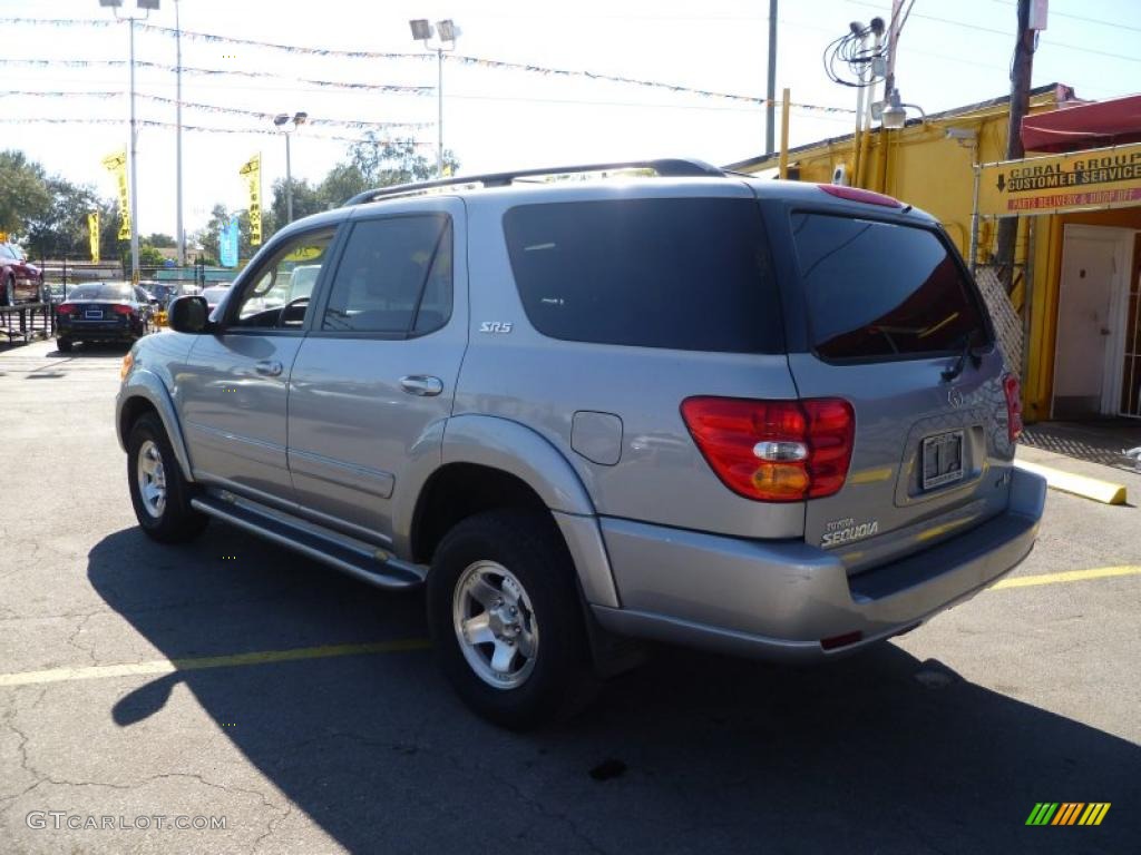 2002 Sequoia SR5 - Silver Sky Metallic / Charcoal photo #4