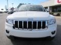 Stone White - Grand Cherokee Laredo X Package 4x4 Photo No. 2