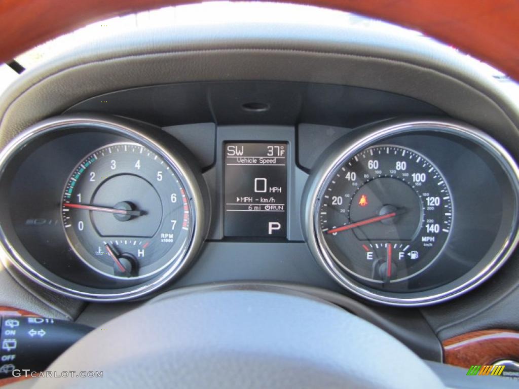 2011 Jeep Grand Cherokee Overland Gauges Photo #41105990