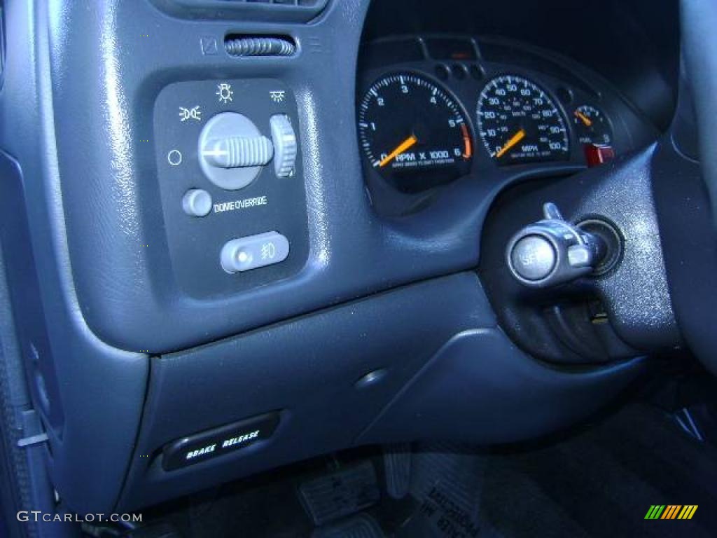 2001 S10 Extended Cab Xtreme - Indigo Blue Metallic / Graphite photo #25