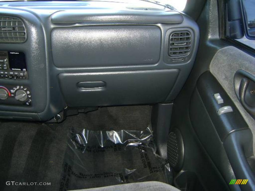 2001 S10 Extended Cab Xtreme - Indigo Blue Metallic / Graphite photo #27