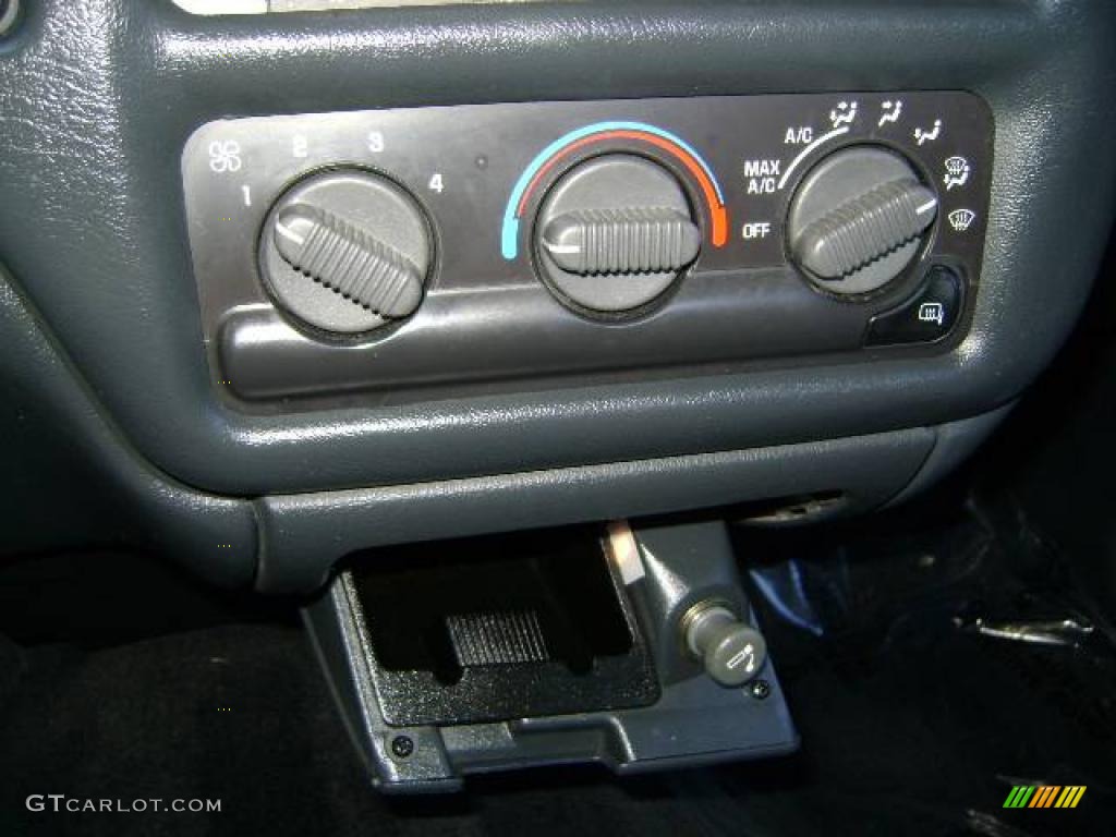 2001 S10 Extended Cab Xtreme - Indigo Blue Metallic / Graphite photo #31