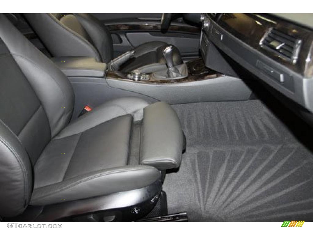 2009 3 Series 335i Coupe - Titanium Silver Metallic / Black photo #38