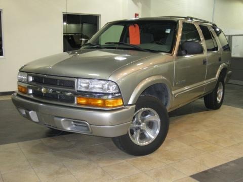 2002 Chevrolet Blazer LS Data, Info and Specs