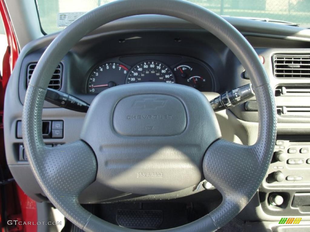 2004 Chevrolet Tracker Standard Tracker Model Medium Gray Steering Wheel Photo #41110334