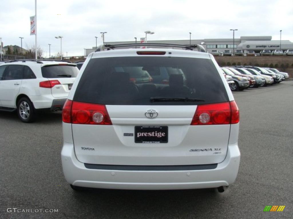 2008 Sienna XLE AWD - Natural White / Stone photo #5