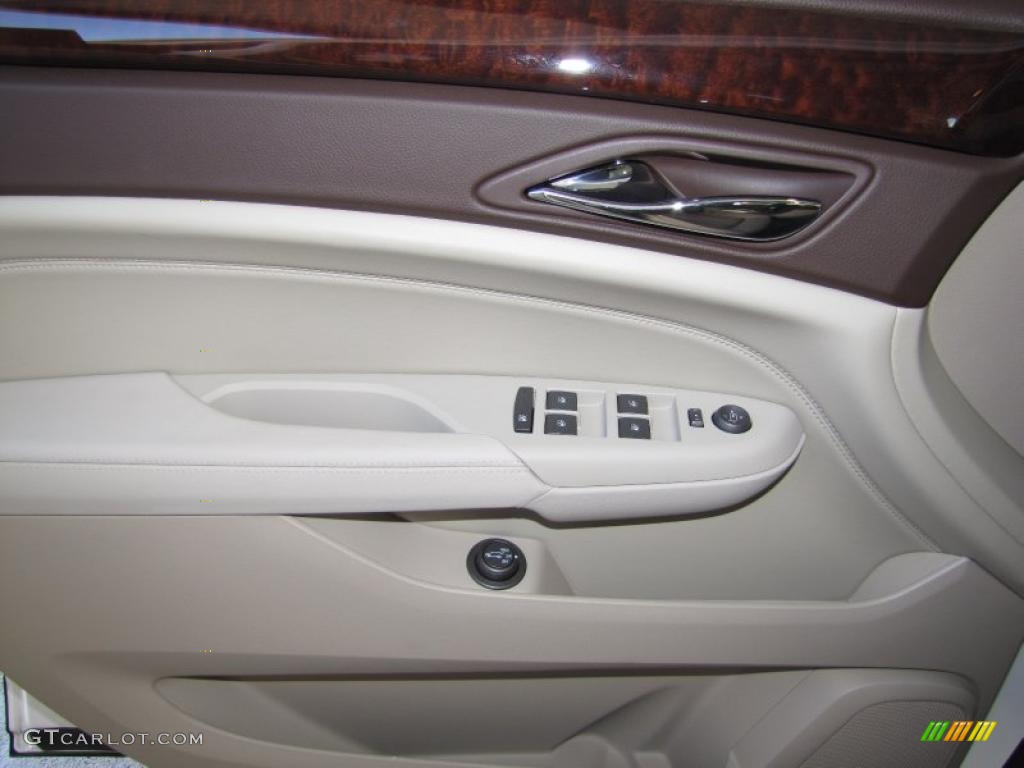 2010 Cadillac SRX V6 Shale/Brownstone Door Panel Photo #41114795