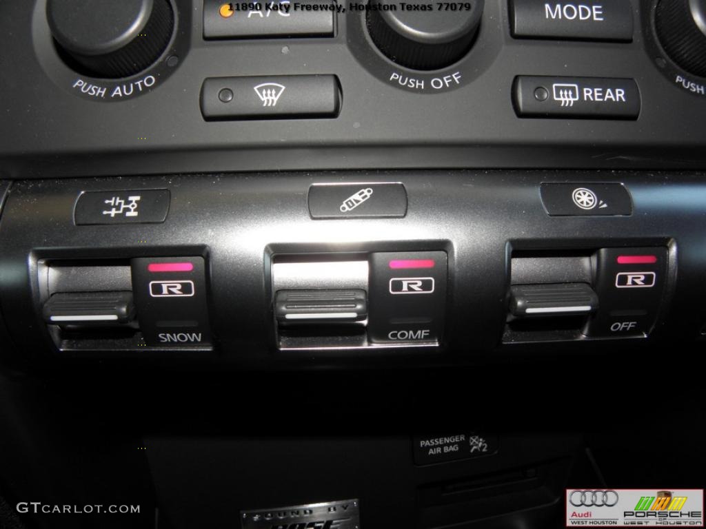 2009 Nissan GT-R Premium Controls Photo #41116107