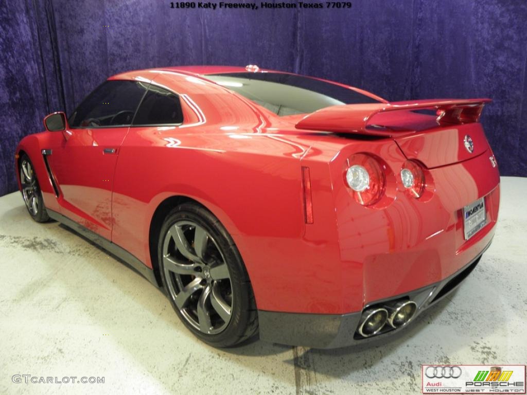 2009 GT-R Premium - Solid Red / Black photo #21