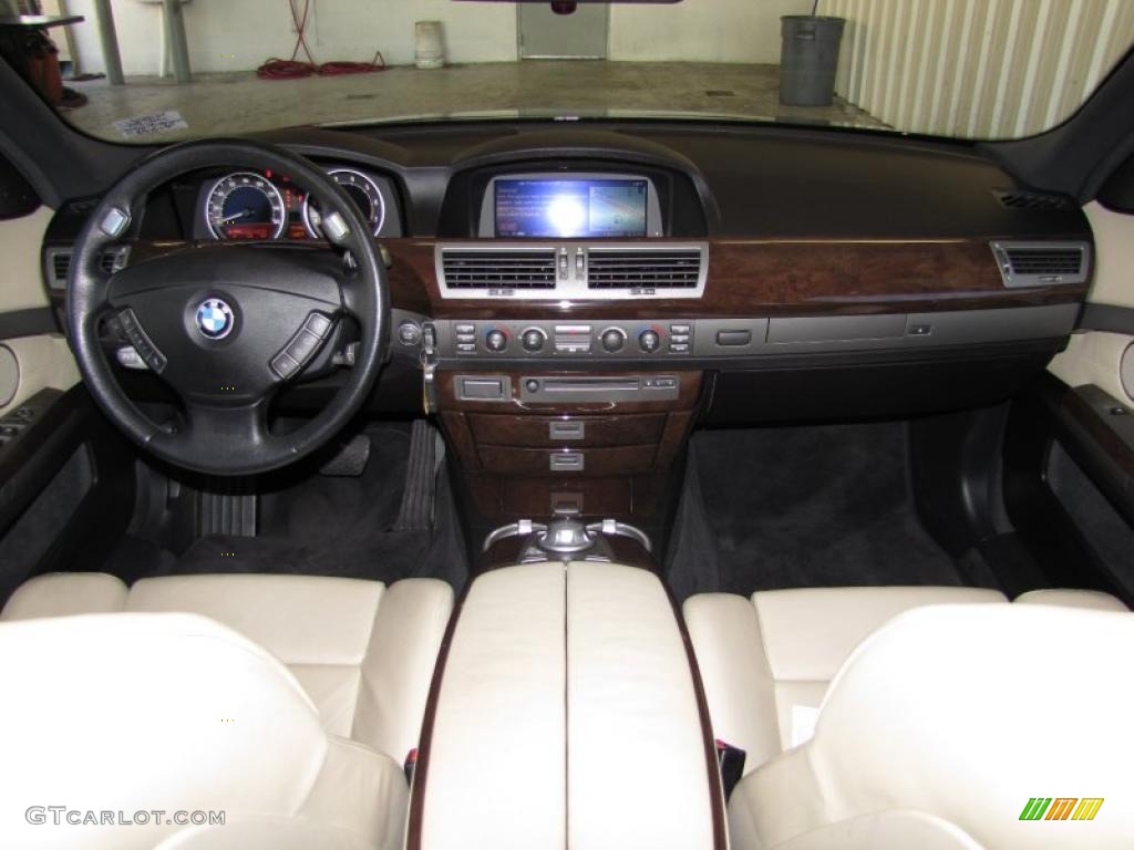 Black/Creme Beige Interior 2004 BMW 7 Series 745i Sedan Photo #41116387