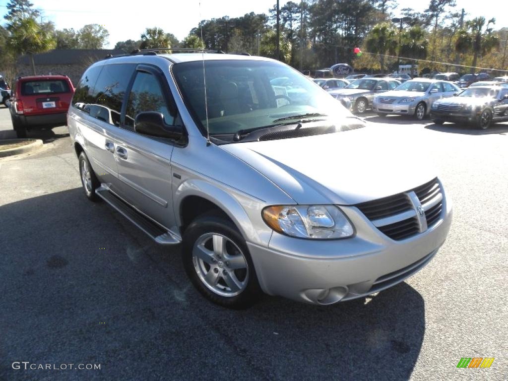 Bright Silver Metallic Dodge Grand Caravan