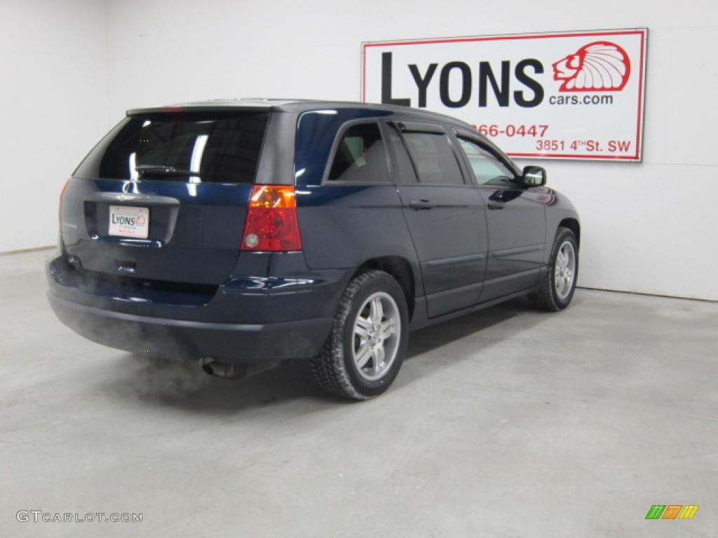 2006 Pacifica AWD - Midnight Blue Pearl / Light Taupe photo #31