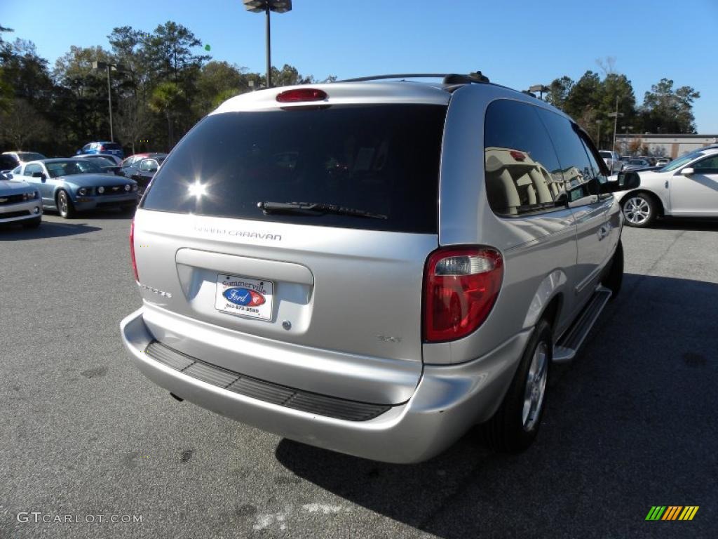2005 Grand Caravan SXT - Bright Silver Metallic / Medium Slate Gray photo #12