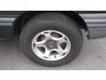 2001 Chevrolet Tracker Hardtop 4WD Wheel and Tire Photo