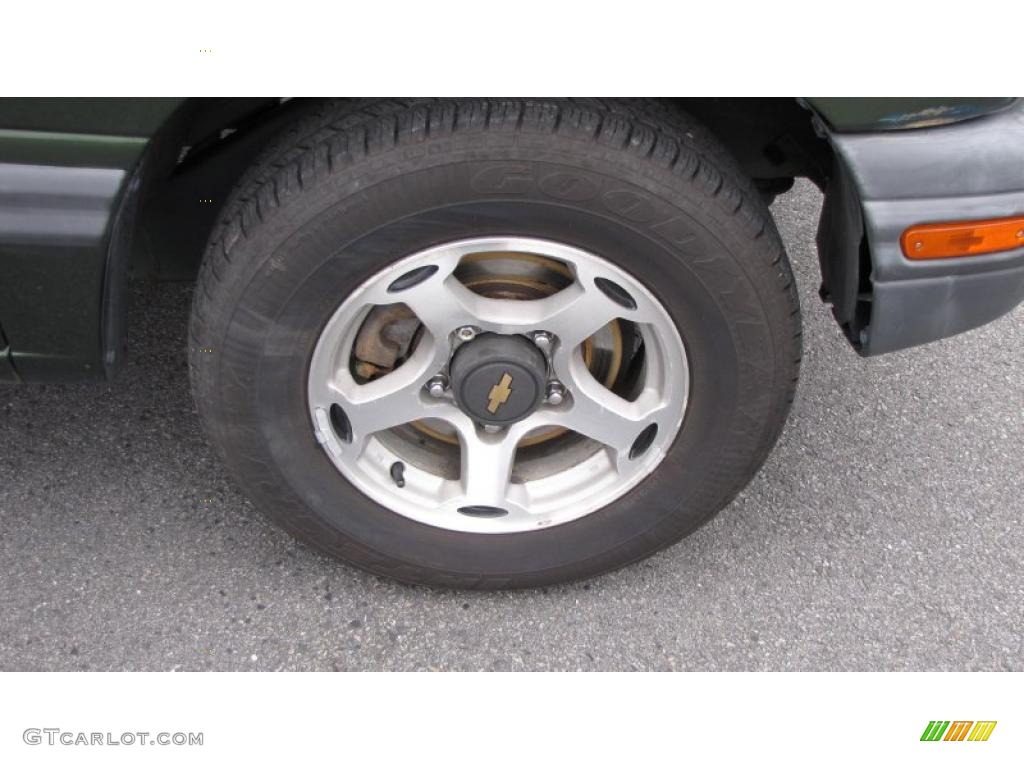 2001 Chevrolet Tracker Hardtop 4WD Wheel Photo #41118975