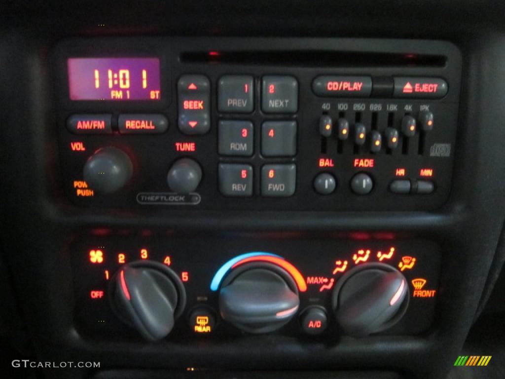 2000 Grand Prix GT Sedan - Bright Red / Graphite photo #3