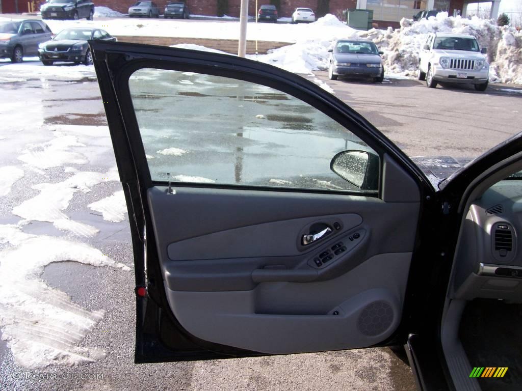 2005 Malibu Sedan - Black / Gray photo #18