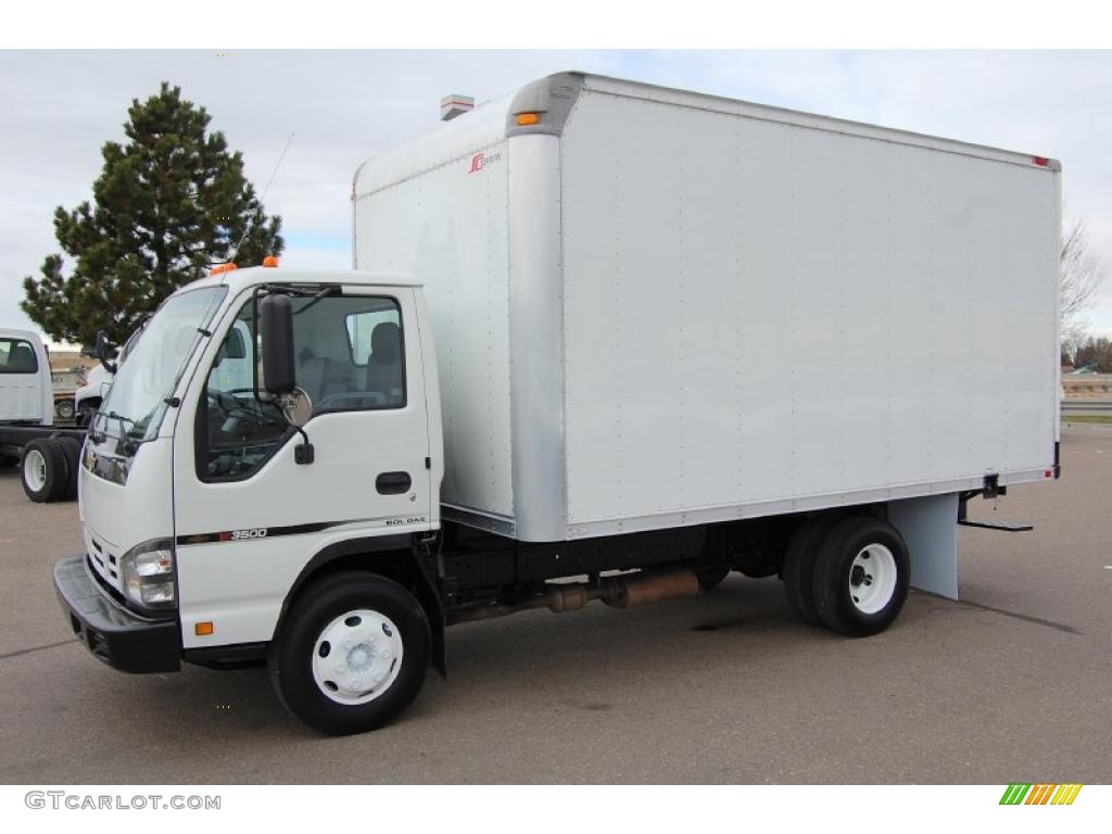 2007 W Series Truck W3500 Commercial Moving Truck - White / Gray photo #1