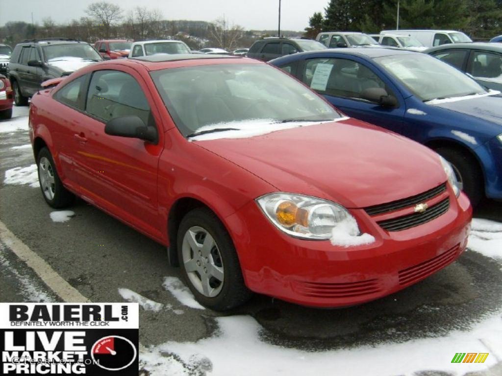 2005 Cobalt Coupe - Victory Red / Gray photo #1