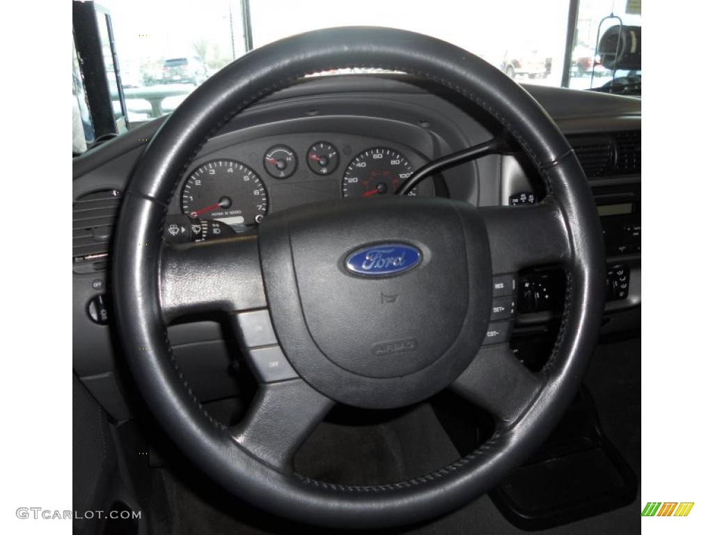 2005 Ford Ranger XLT SuperCab 4x4 Medium Dark Flint Steering Wheel Photo #41122927