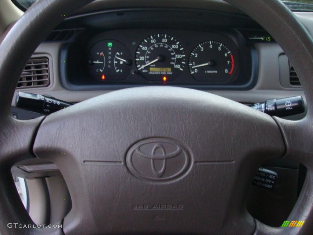 1998 Camry LE - Super White / Gray photo #18