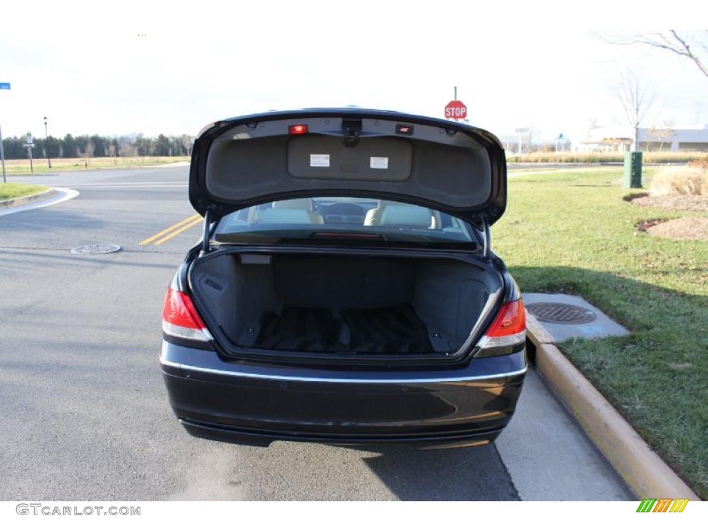 2006 7 Series 750i Sedan - Monaco Blue Metallic / Black/Cream Beige photo #15