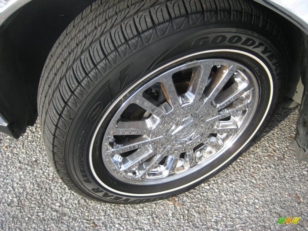 2004 Cadillac DeVille DHS Wheel Photo #41124843