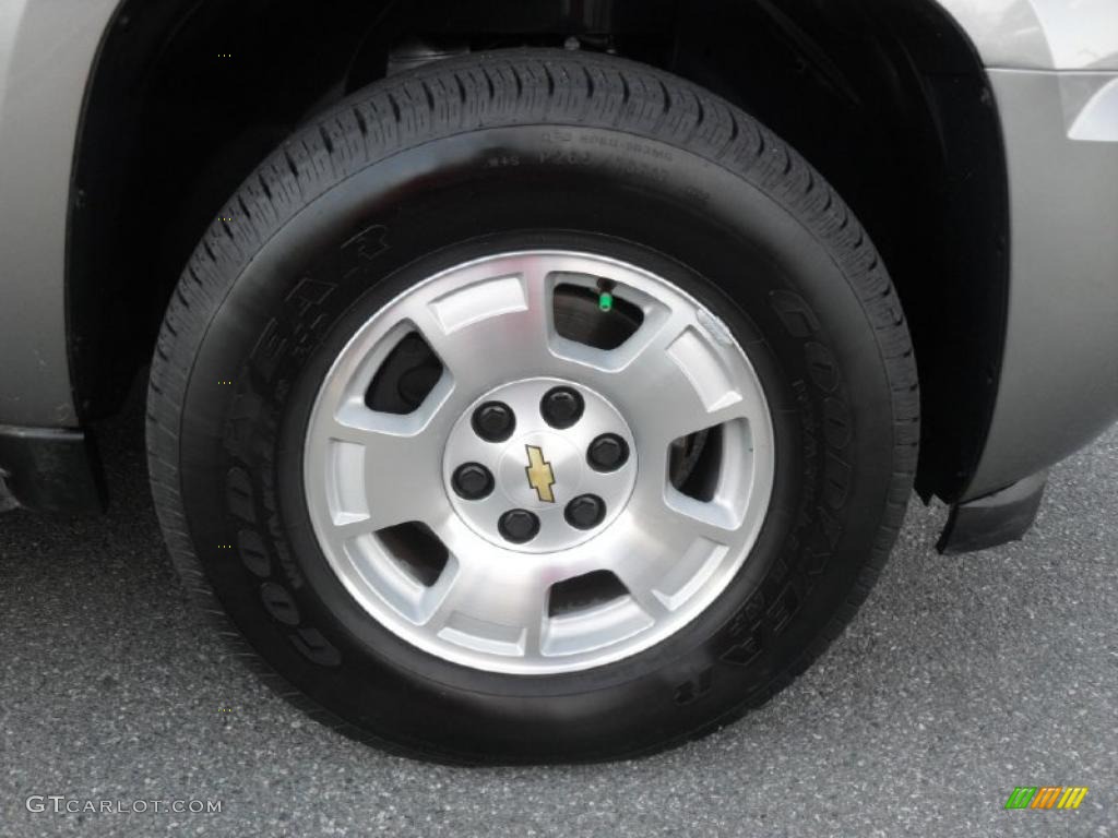 2008 Chevrolet Suburban 1500 LT Wheel Photo #41127011