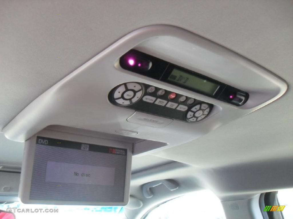 2008 Honda Odyssey Touring Controls Photo #41127715