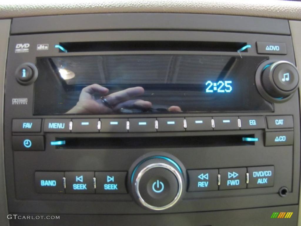 2011 GMC Yukon XL SLT Controls Photo #41129163
