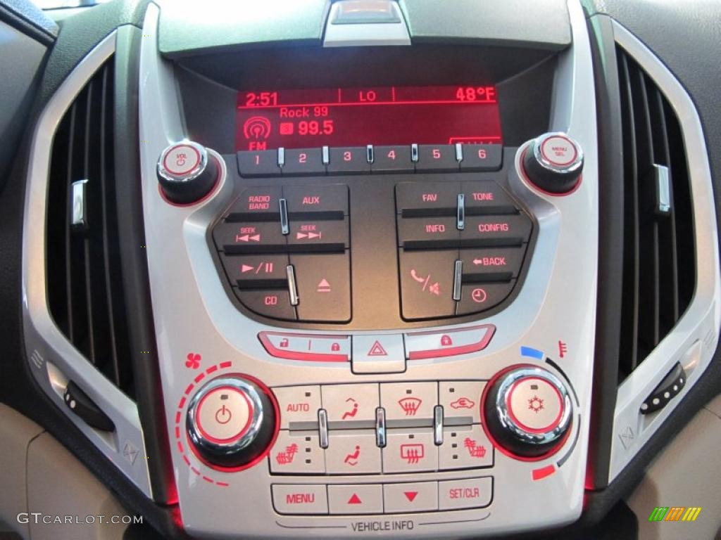 2011 GMC Terrain SLT Controls Photo #41131423