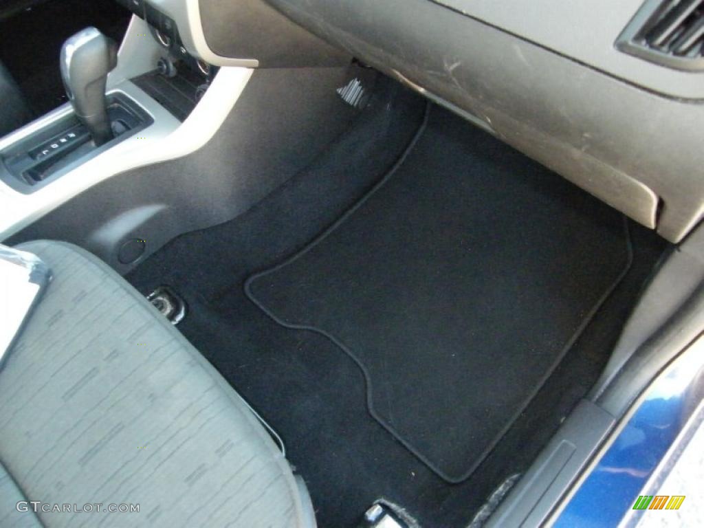 2009 Focus SE Sedan - Vista Blue Metallic / Charcoal Black photo #25