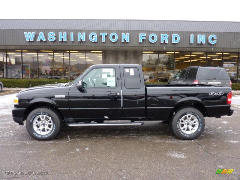 Black Ford Ranger